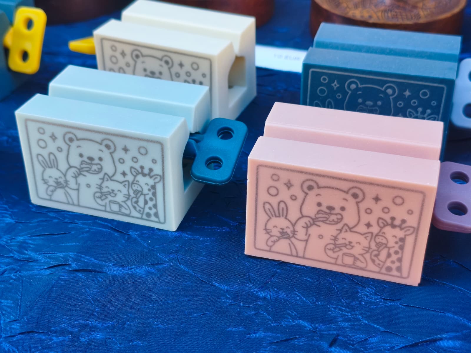 Plastika: Toothpaste – slika 1